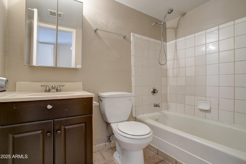 5214 42nd Lane PHX-17