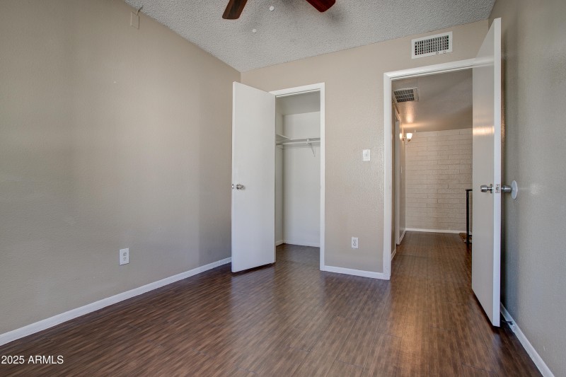 5214 42nd Lane PHX-19