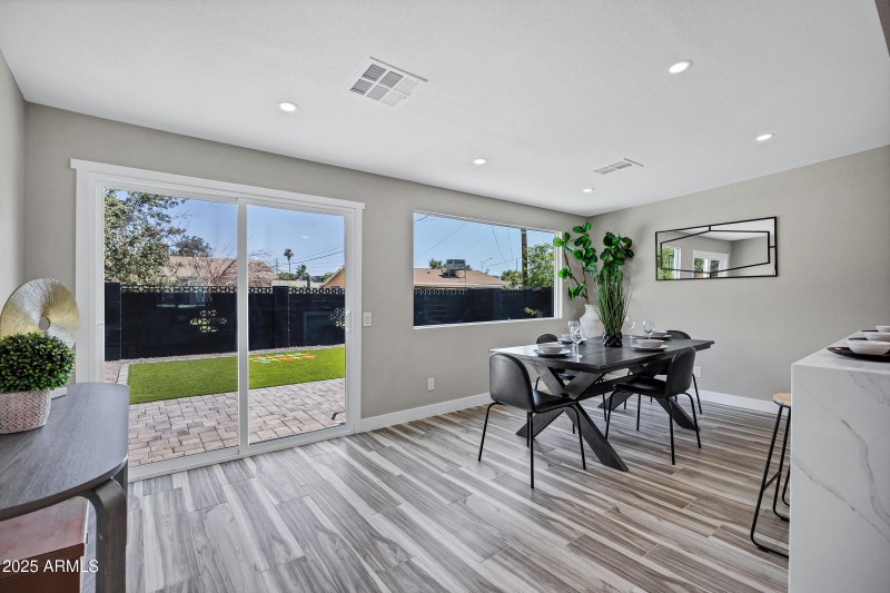 Dining / Living Room
