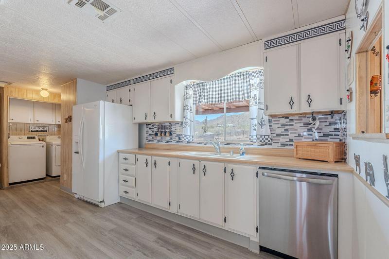 9-web-or-mls-Saddle-9