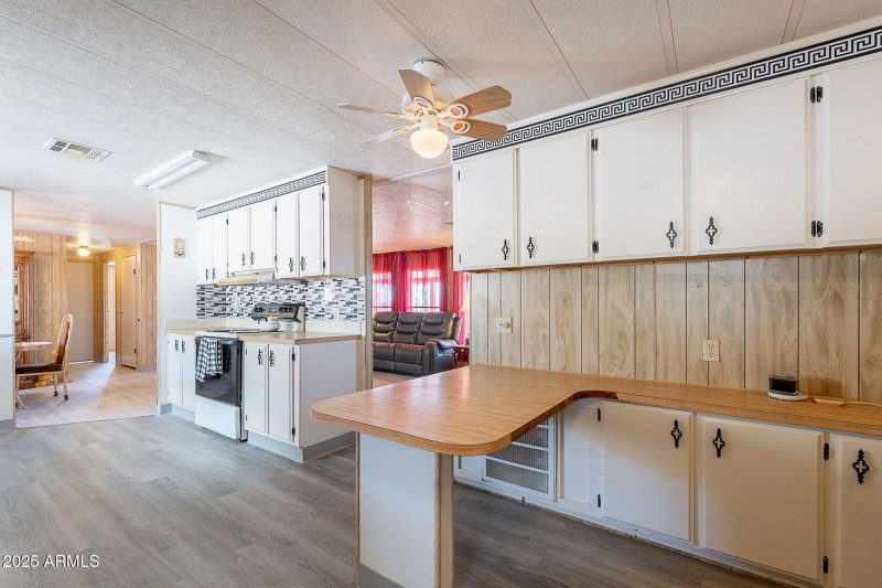 10-web-or-mls-Saddle-10