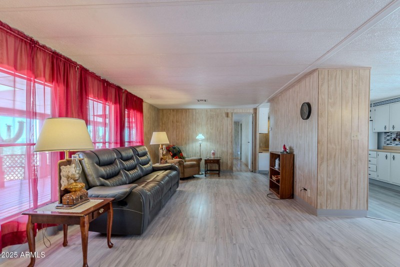 19-web-or-mls-Saddle-19