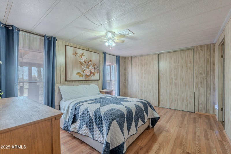 23-web-or-mls-Saddle-23