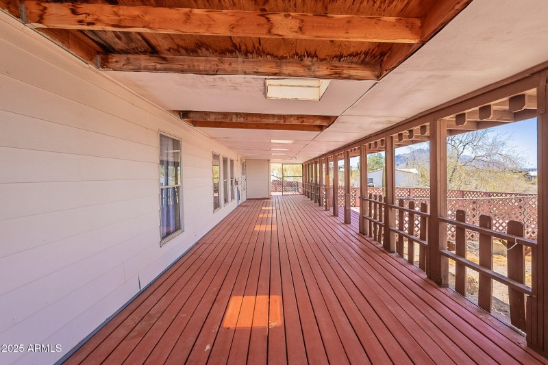 42-web-or-mls-Saddle-42