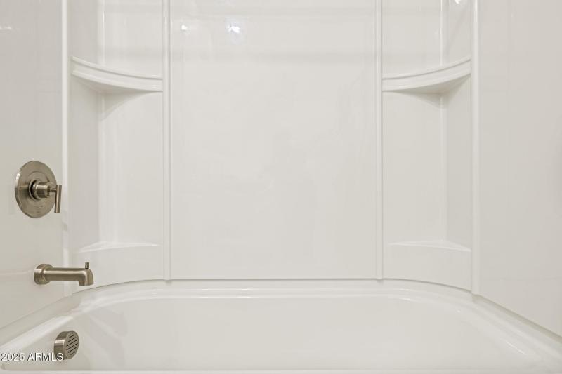 37-web-or-mls-9428-n-178th-dr