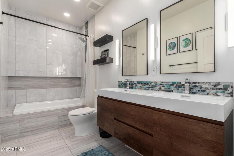 Upstairs Hall Bathroom