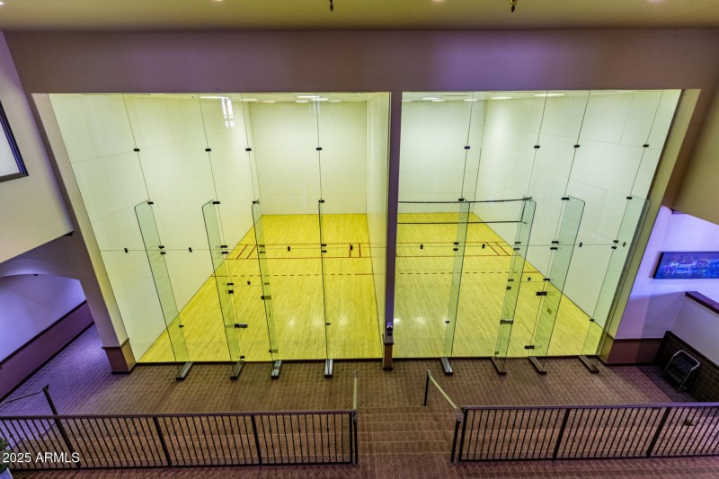 Raquetball Courts