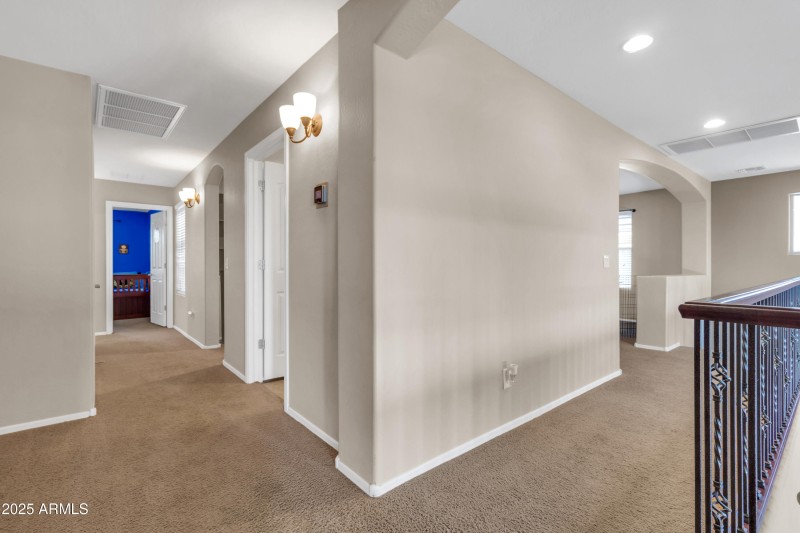 742 E Kingbird Dr-22