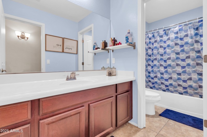 742 E Kingbird Dr-29