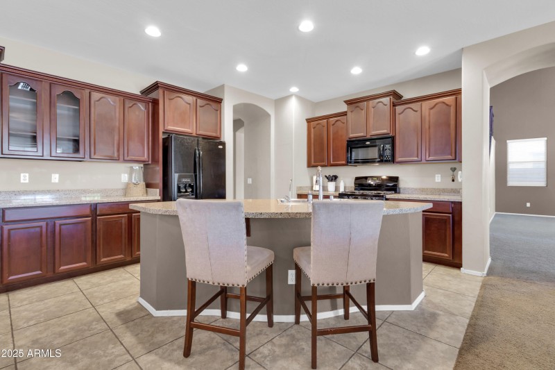 742 E Kingbird Dr-41