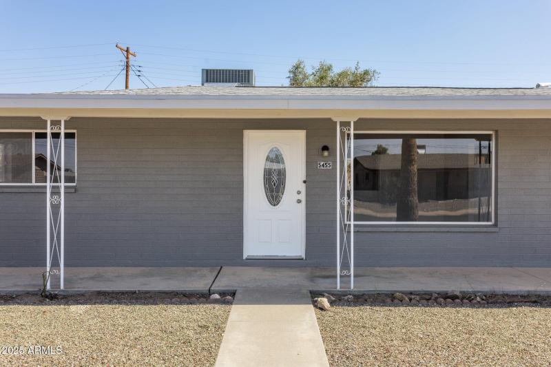 4-web-or-mls-5455-e-baltimore-st