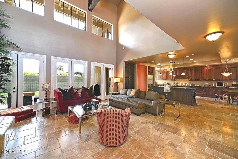 Livingroom and kitchen view