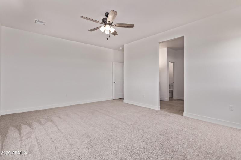 20 Sandstone Mountain