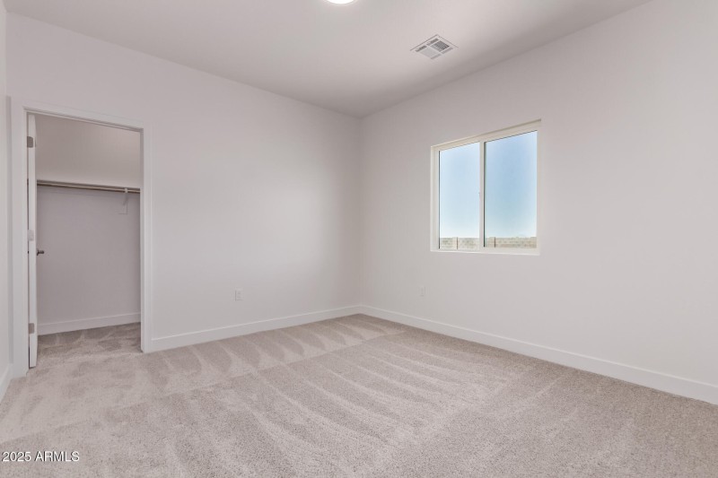 24 Sandstone Mountain