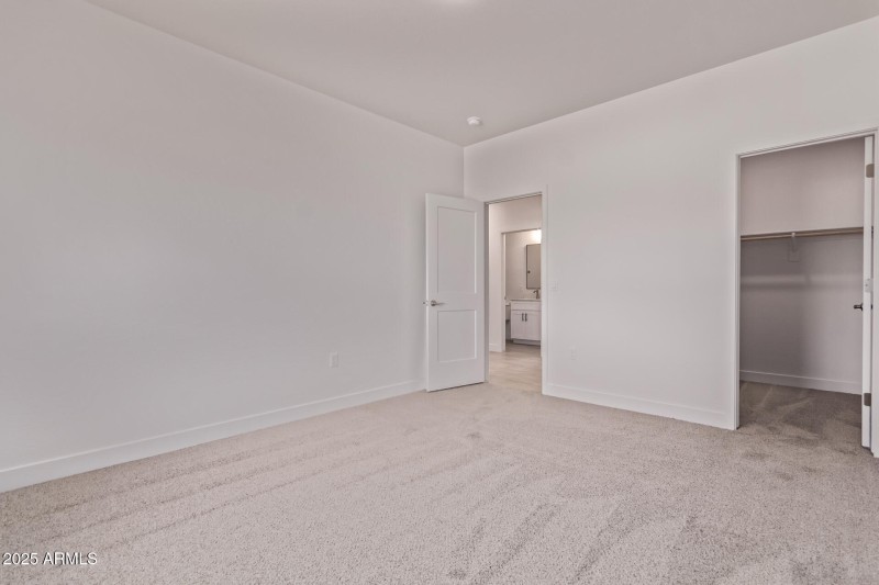 27 Sandstone Mountain