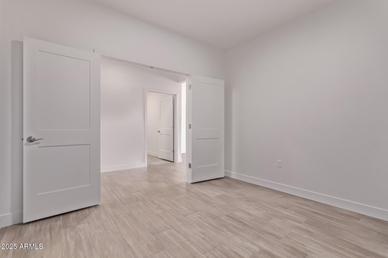 31 Sandstone Mountain