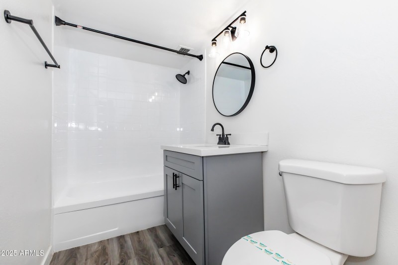 Redondo Condo Bathroom 1.1