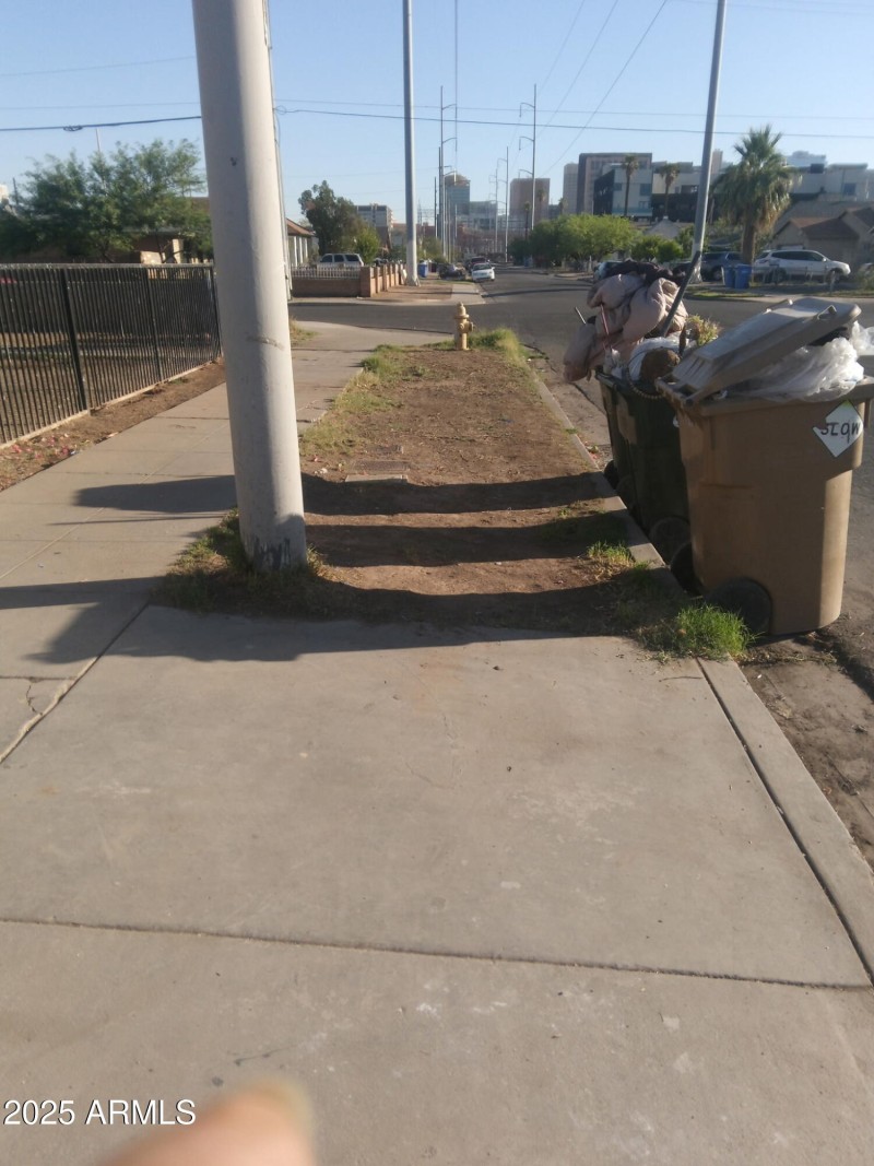 Curb view in front of house