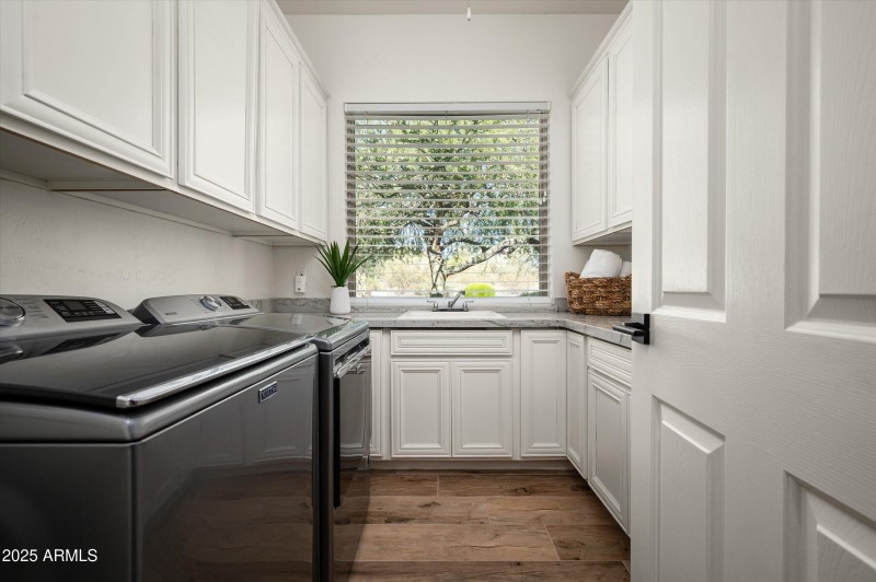 31-3946NPinnacleHillsCir-31