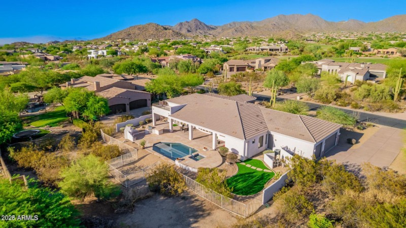 20220708192206072195000000-o