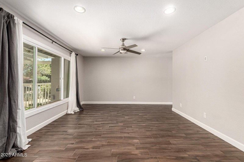 Living Room vacant room