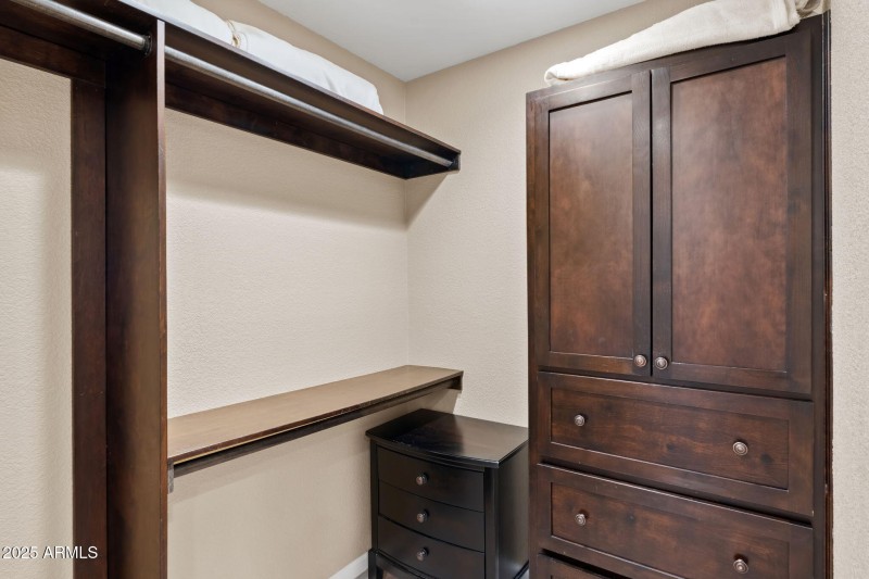 Walk-in closet
