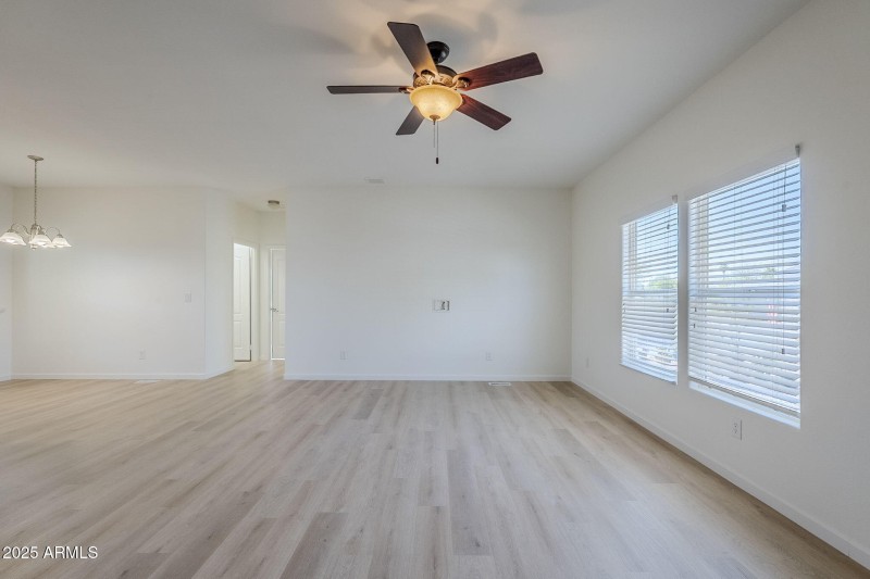 10-web-or-mls-Apache-10