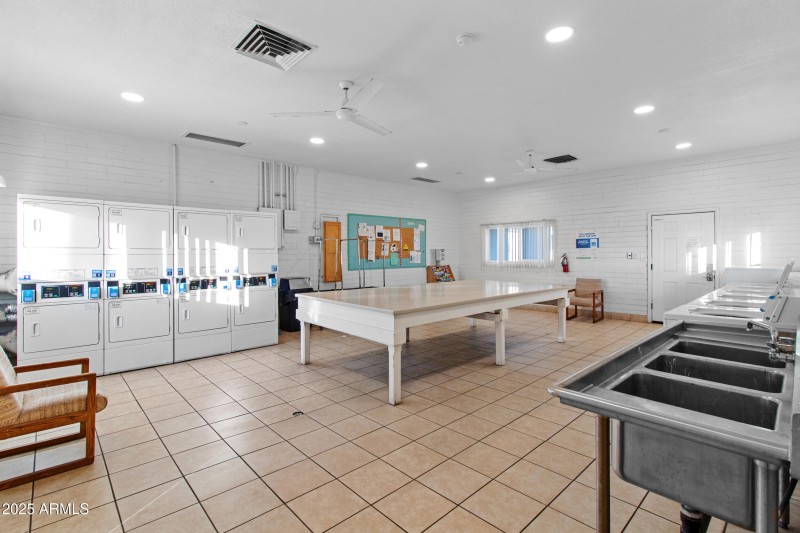 42_44_43_48_33_img_5469