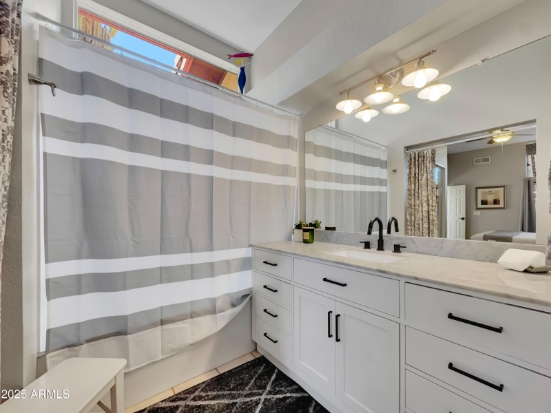 b04ecb88-90a7-4be7-9d23-b720dca15b14