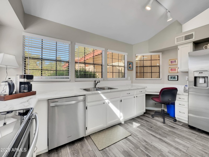 39cbd849-03b4-4bee-8f8e-de7b457a7ce2