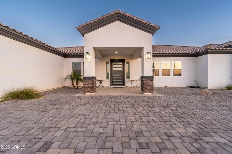 8017 S 143rd Ave Goodyear AZ 85338-8