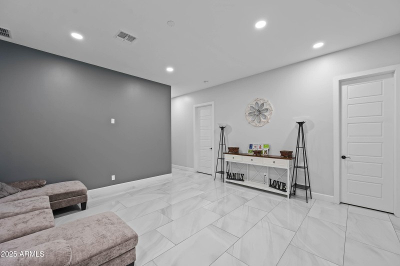 8017 S 143rd Ave Goodyear AZ 85338-53