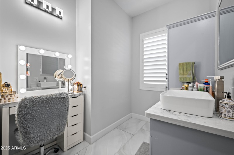 8017 S 143rd Ave Goodyear AZ 85338-63