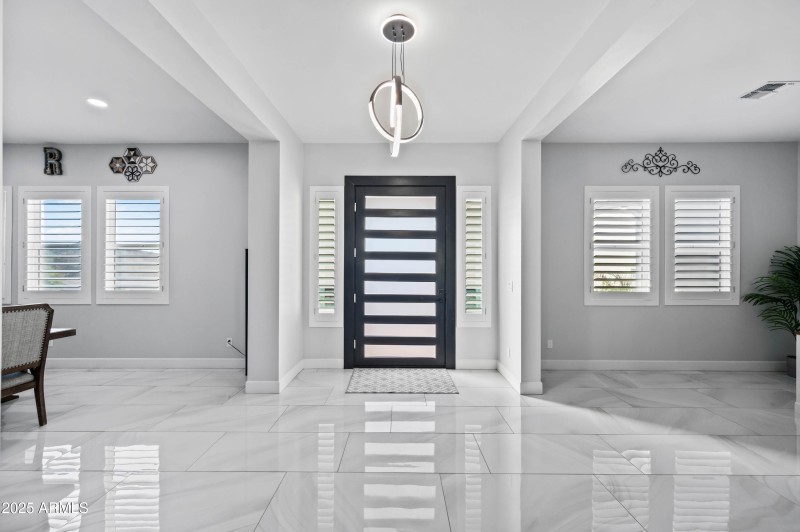 8017 S 143rd Ave Goodyear AZ 85338-73