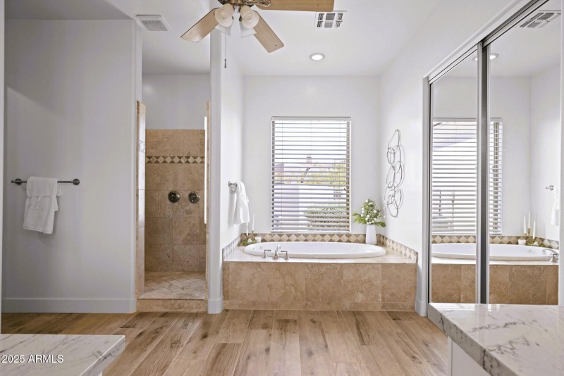 40-web-or-mls- 3946 N Pinnacle Hills Cir