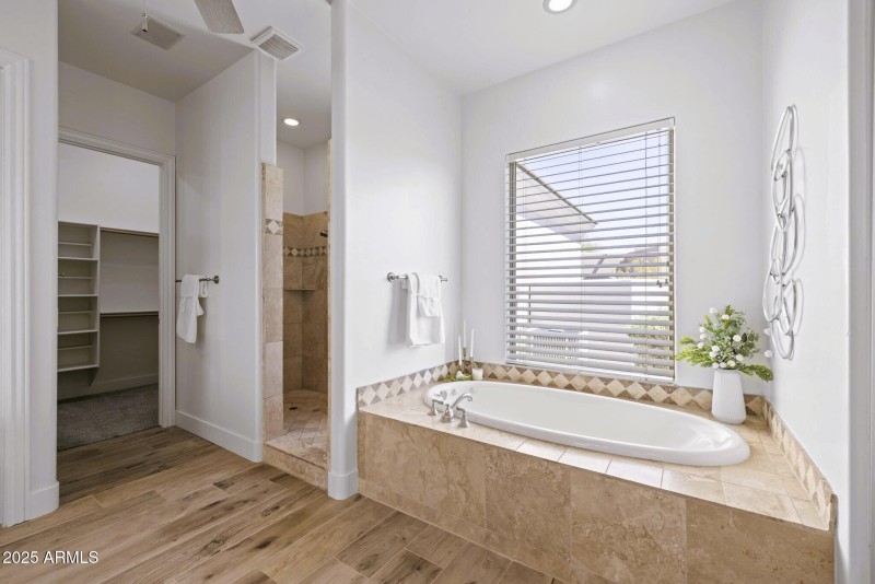 44-web-or-mls- 3946 N Pinnacle Hills Cir