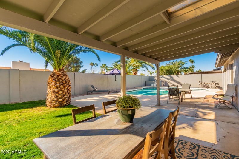 5337 E Gelding Back yard showing pool