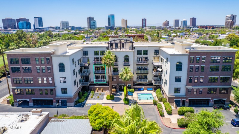 914 E Osborn #208-39