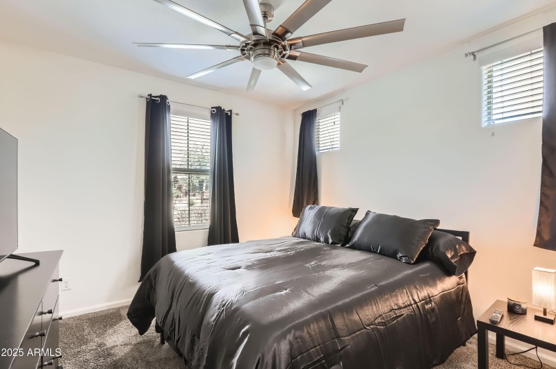 7665 W Fetlock Trail - MLS Sized - 017 -