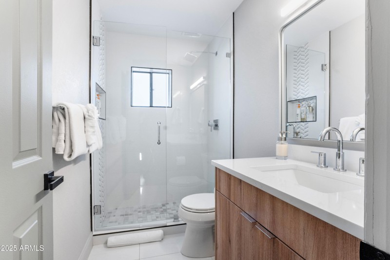 West Bedroom Ensuite Bathroom