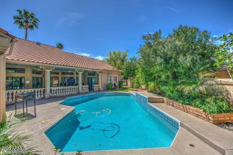 pool different angle