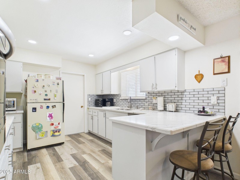 6-web-or-mls-CAM03379G0-PR0127-STILL006