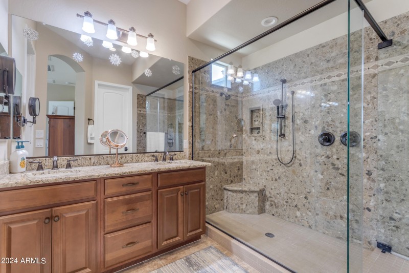 058_a4m_tom jovanovski