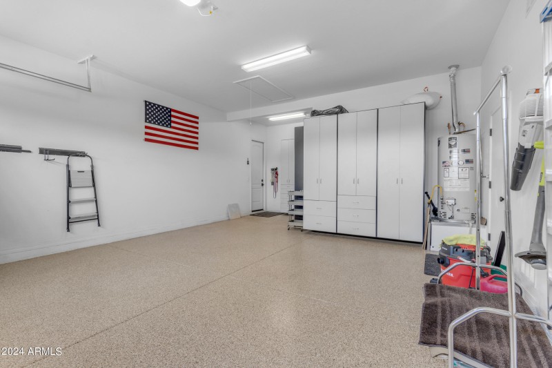 094_a4m_tom jovanovski