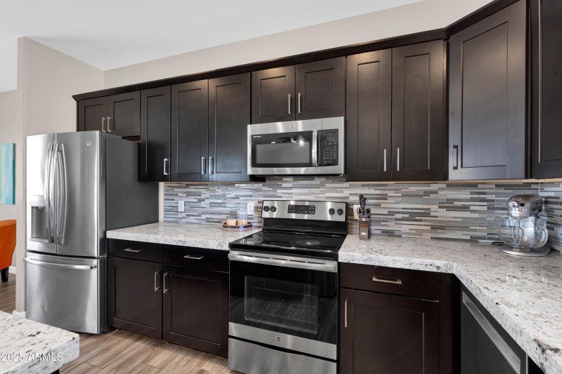 Stylish Cabinetry & Backsplash