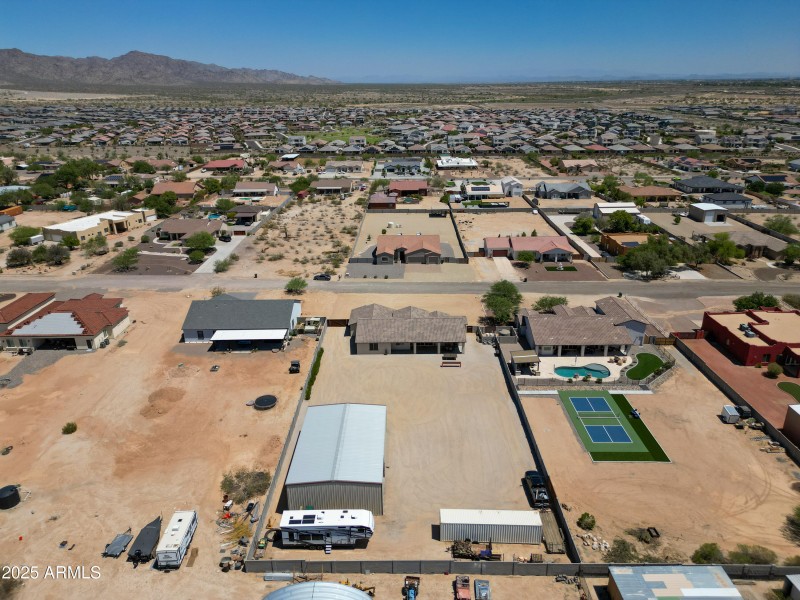 Mountain Views & Open Skies