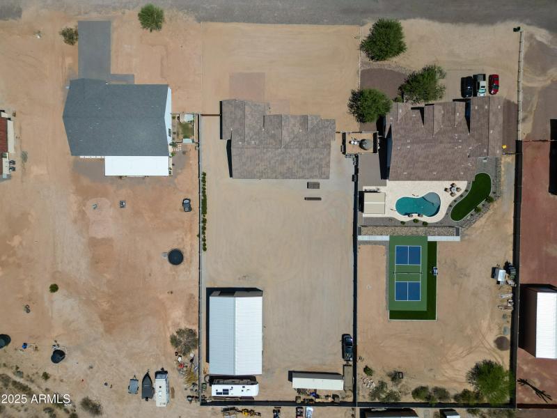 Full Estate With Amenities