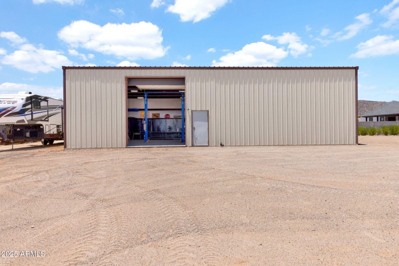 Versatile Storage Building