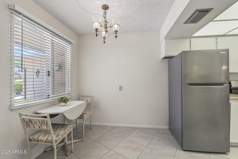 Breakfast Nook/Desk area