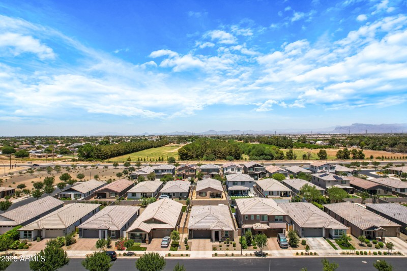 22476 E Indiana Ave-47